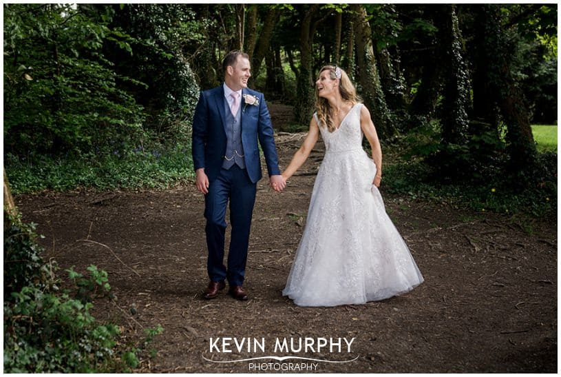 relaxed wedding photo