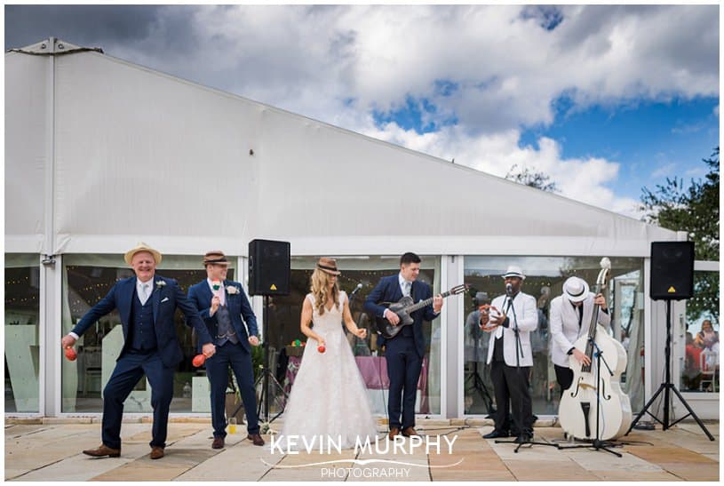 mariachi band at wedding