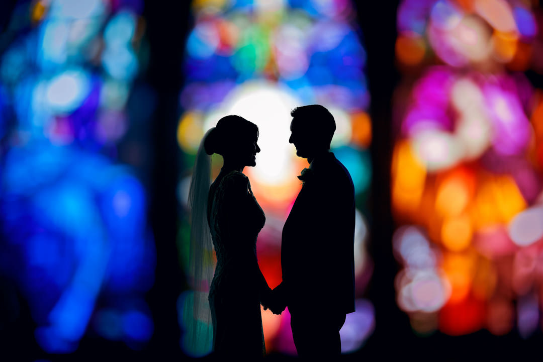 creative silhouette wedding photo
